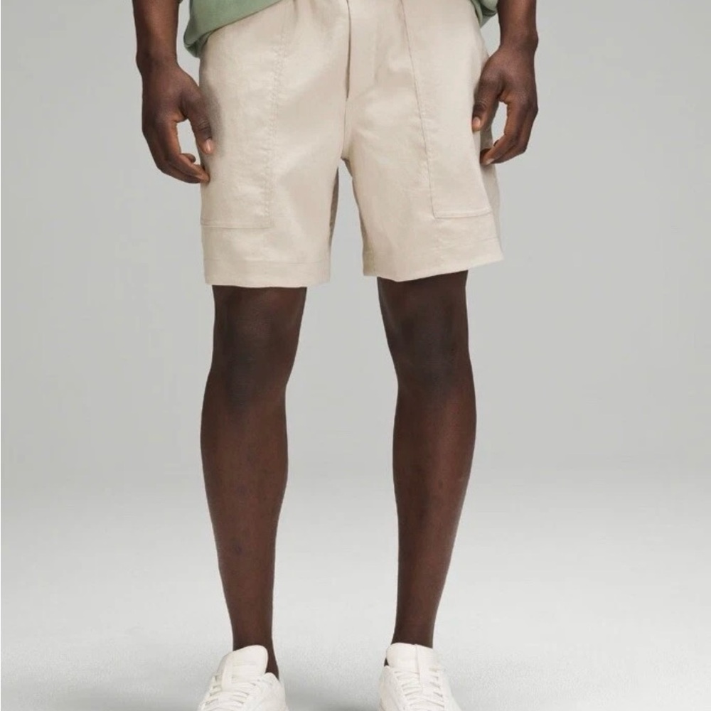 Lululemon Relax Fit Pull on Men’s Shorts XXL